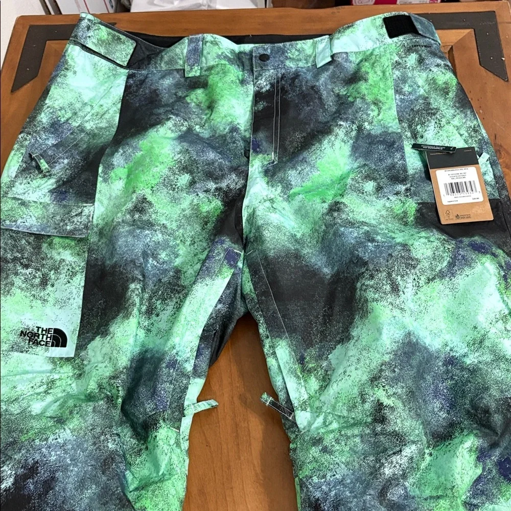 The North Face NWT Freedom Insulated Ski Snowboarding Pants Size XXL